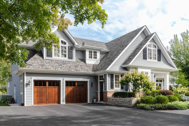 Best Roof Moss and Algae Removal  in Bellefonte, DE